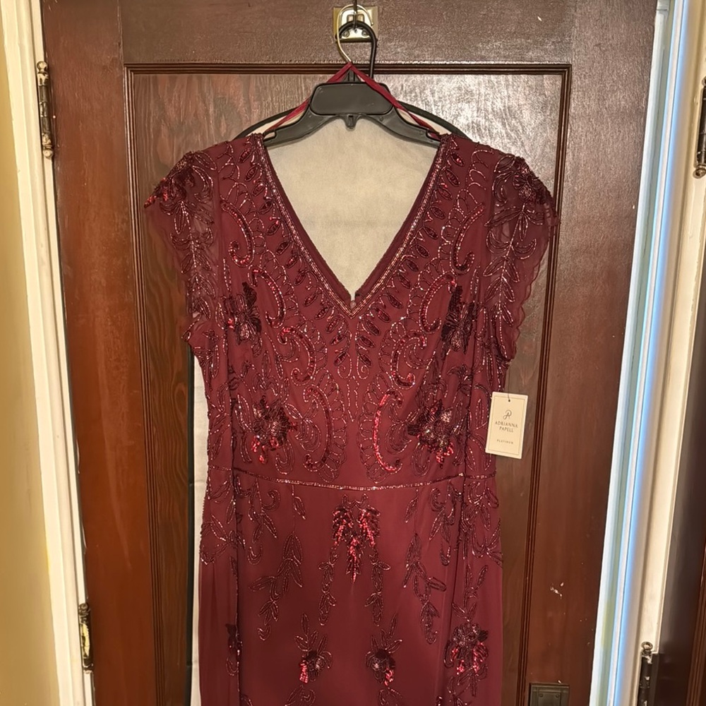Adrianna Papell Red Sheath Dress with V-Neck and Flutter Sleeves